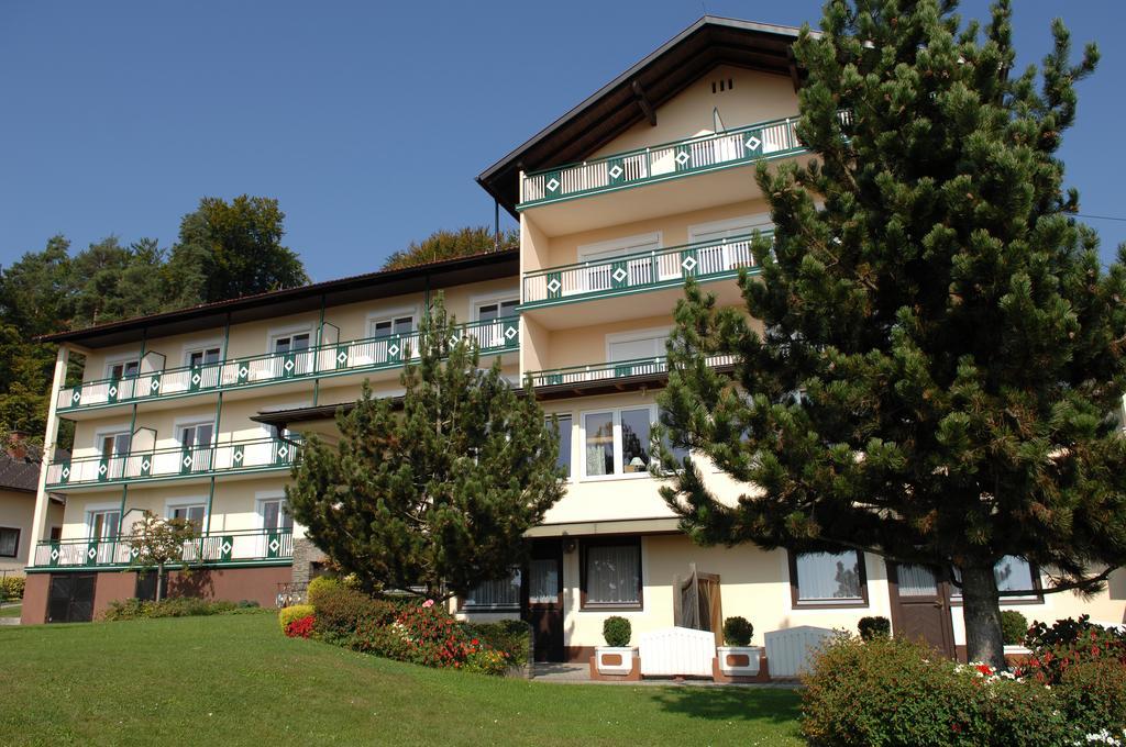 Appartementhotel Karawankenblick Portschach am Woerthersee Exterior photo